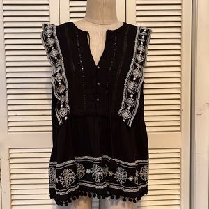 Anthropologie Akemi + Kin embroidered tank top 14 NWT